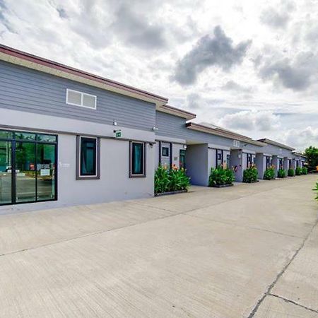 The Sleep Resort Чиангмай Екстериор снимка